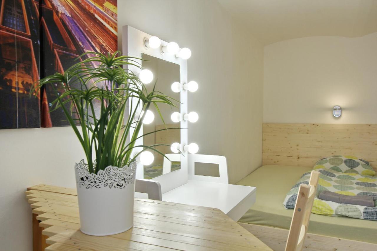 Hip Apartment At The Museum Будапеща Екстериор снимка
