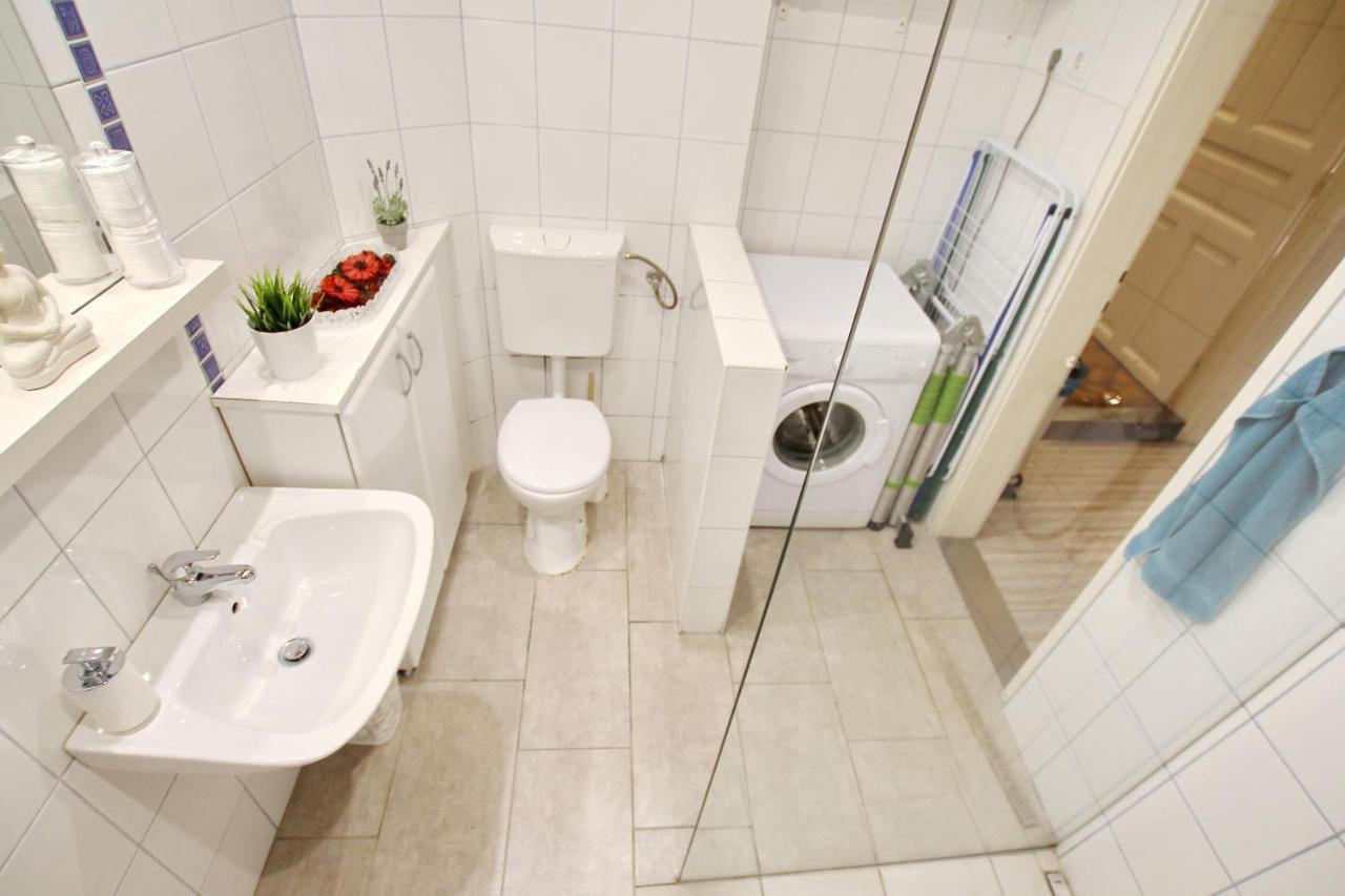 Hip Apartment At The Museum Будапеща Екстериор снимка